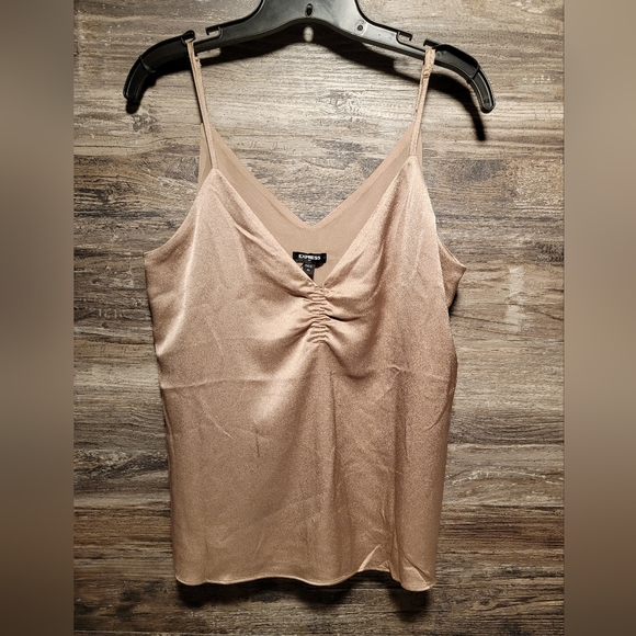 Express Ruched Tank NWT SZM - Picture 1 of 3